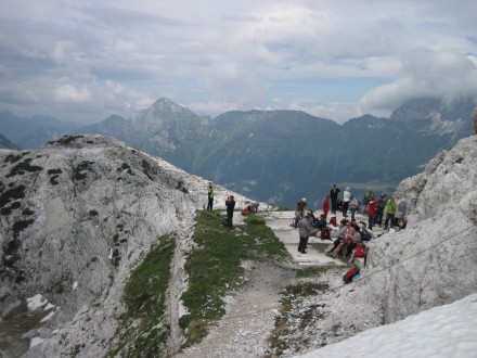  Foto 4- Da Sella Bila Pec si guarda il Col delle Erbe.